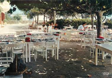 / CPSM FRANCE 83 "Bormes Les Mimosas, Hôtel de la Plage, sa terrasse"