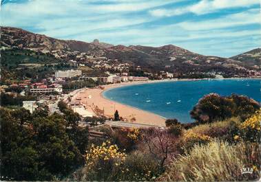 / CPSM FRANCE 83 "Agay, vue générale de la plage"