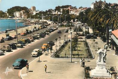 / CPSM FRANCE 83 "Bandol, nouveau quai et ses jardins"