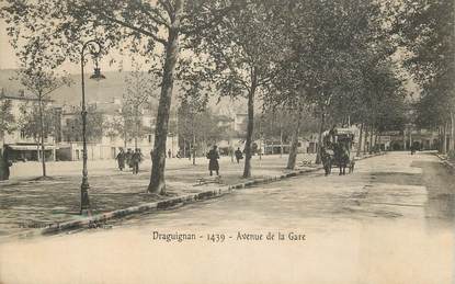 CPA FRANCE 83 'Draguignan, l'avenue de la gare"