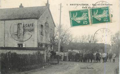 CPA FRANCE 21 "Bretenières, rue de l'Aviation, café du centre"