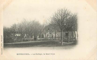 .CPA FRANCE 37 "Bourgueil, Le collège, le Mail Orye"