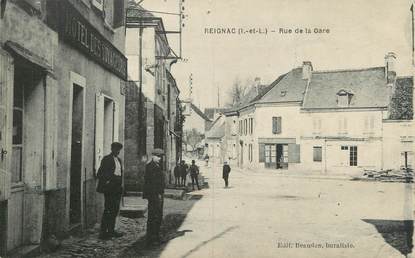 .CPA FRANCE 37 "Reignac, Rue de la Gare"