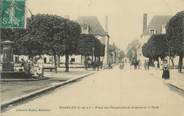 37 Indre Et Loire .CPA FRANCE 37 "Richelieu, Place des Religieuses et Avenu de la Gare"