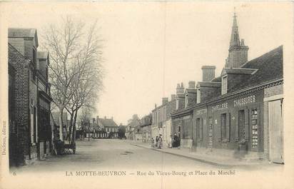 .CPA FRANCE 41 "Lamotte Beuvron, Rue du Vieux Bourg et Place du Marché"