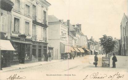 .CPA  FRANCE 41 "Selles sur Cher, Grande rue"