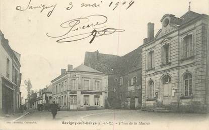.CPA  FRANCE 41 "Savigny sur Braye, Place de la Mairie"