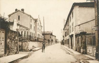 .CPA FRANCE 42 "Chavanay, Mairie, école et grande rue"