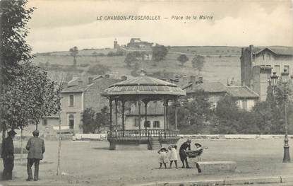 .CPA FRANCE 42 "Le Chambon Feugerolles, Place de la Mairie"