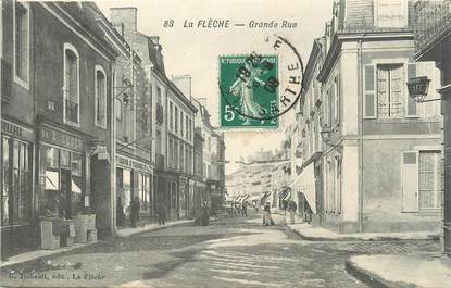 .CPA FRANCE 72 "La Flèche, Grande rue"