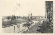 72 Sarthe .CPA FRANCE 72 "Noyen, Le canal"/PENICHE