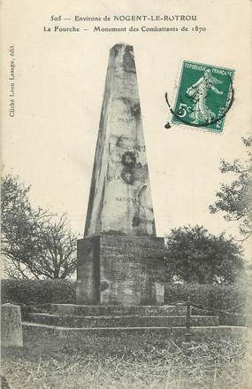 CPA FRANCE 28 "Env. de Nogent le Rotrou, Monument aux morts" / GUERRE 1870