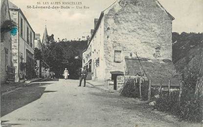 .CPA FRANCE 72 " St Léonard des Bois, Une rue"