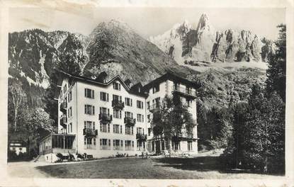 .CPSM  FRANCE 74 "Bionnassay,  Col de Voza, le tramway du Mont Blanc et le glacier"/TRAIN