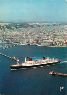    CPSM BATEAU / PAQUEBOT  "Le Havre, Le France quittant le port"