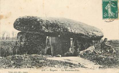 .CPA  FRANCE 74 "Reignier, La pierre aux fées"/MENHIR