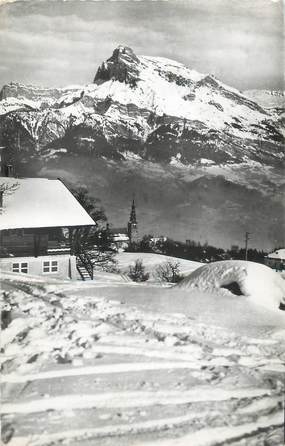 .CPSM  FRANCE 74 "Combloux, L'église et les Aiguilles de Warens"