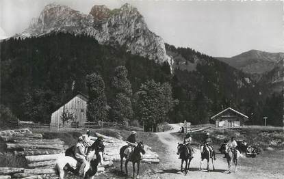 .CPSM FRANCE 74 " Bernex, Promenade à cheval au pied de la dent d'Oche"