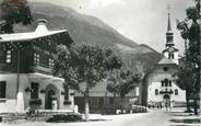 74 Haute Savoie .CPSM FRANCE 74 "Les Houches, La Poste et l'église"