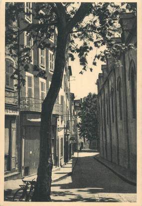  CPSM FRANCE 83   "Draguignan, rue vieille Halle"