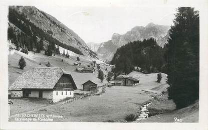 .CPSM  FRANCE 74 " Vacheresse, Village de fontaine"