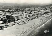 83 Var   CPSM FRANCE 83    " Fréjus, la plage vers Saint Raphael"