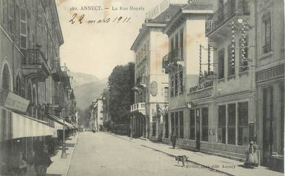 .CPA FRANCE 74 " Annecy, Rue Royale"