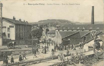 .CPA  FRANCE 69 "  Bourg de Thizy, Sortie d'usines rue du Grand Creux"