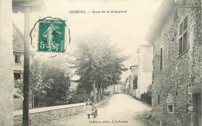 .CPA FRANCE 69 " Courzieu, Route de Giraudière"