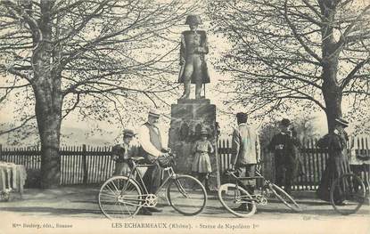 .CPA  FRANCE 69 " Les  Echarmeaux, Statue de Napoléon 1er"