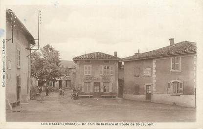.CPA FRANCE 69 "Les Halles, Un coin de la place et route de St Laurent"