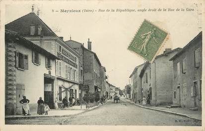 .CPA FRANCE 69 " Meyzieu, Rue de la République"