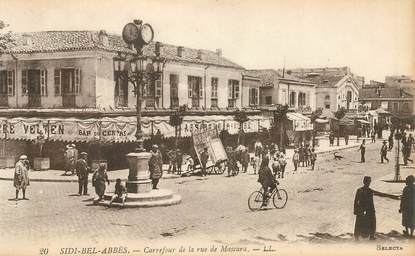 CPA ALGERIE "Sidi Bel Abbès, Carrefour de la rue de Mascara"