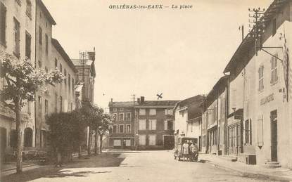 .CPA FRANCE 69 " Orliénas les Eaux, La place"