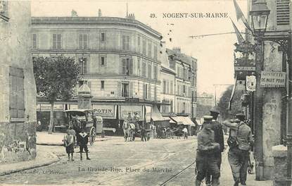 CPA FRANCE 94 "Nogent sur Marne, la Grande rue, Place du Marché" / COMMERCE FELIX POTIN