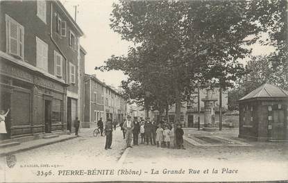 .CPA FRANCE 69 "Pierre Bénite, La grande rue et la place"