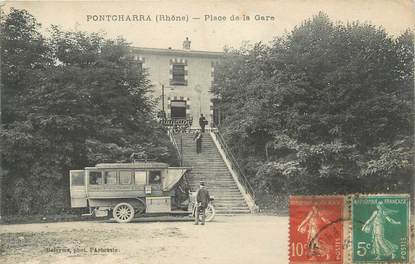 .CPA FRANCE 69 "Pontcharra, Place de la gare" / AUTOBUS