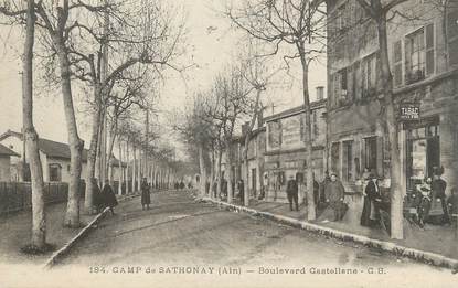 .CPA  FRANCE 69 "Camp de Sathonay, Boulevard de Castellane"