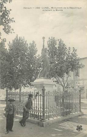 .CPA  FRANCE 34 " Lunel, Monument de la république éclairant le monde"