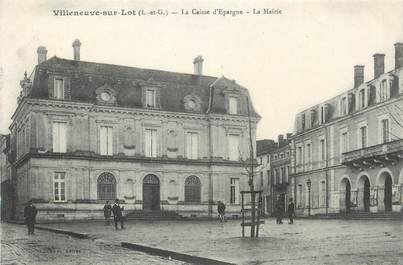 .CPA  FRANCE  47 "Villeneuve sur Lot, La Caisse d'Epargne, la Mairie" 