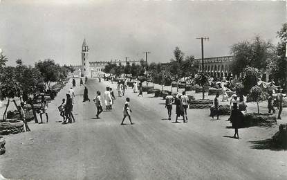 CPSM TCHAD "Fort Lamy, la rue Victor Schoelcher et la mosquée"