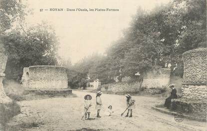 .CPA FRANCE 17 " Royan, Dans l'oasis, les plates formes"