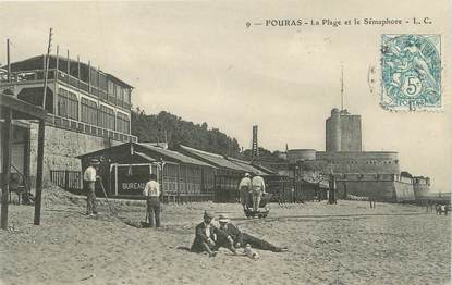 .CPA   FRANCE 17 " Fouras, La plage et le sémaphore"