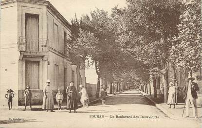 .CPA   FRANCE 17 " Fouras les Bains, Le Boulevard des deux Ports" "