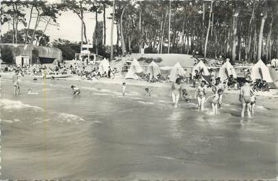 .CPSM   FRANCE 17 " Ronce les Bains, L'heure du bain"