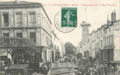 .CPA   FRANCE 17 "Rochefort sur Mer, Perspective de la rue Toufaire"