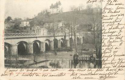 .CPA  FRANCE 85 "Mortagne sur Sèvre, Le pont sur la Sèvre"