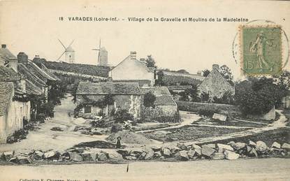 CPA FRANCE 44 "Varades, village de la Gravette et Moulins de la Madeleine"