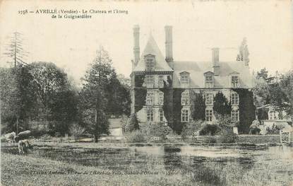 .CPA  FRANCE 85  "Avrillé, Le château et l'étang de la Guignardière"