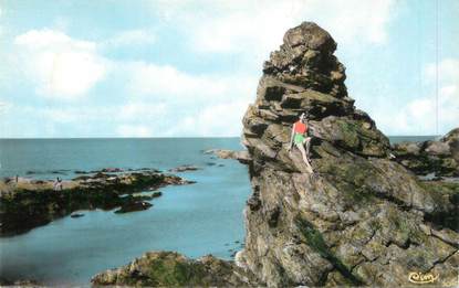 .CPSM  FRANCE 85  "Brétignolles sur Mer, Rocher Ste Véronique"